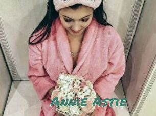 Annie_Astie