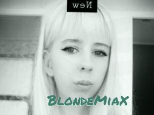 BlondeMiaX