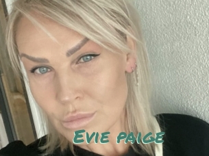 Evie_paige