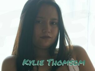 Kylie_Thomsom