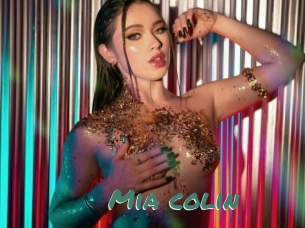 Mia_colin