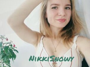 NikkiSnowy