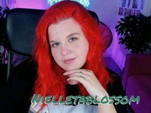 Nielletablossom