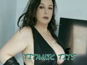 TITANIC_TITS