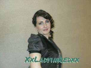 XxLadyinRedxx